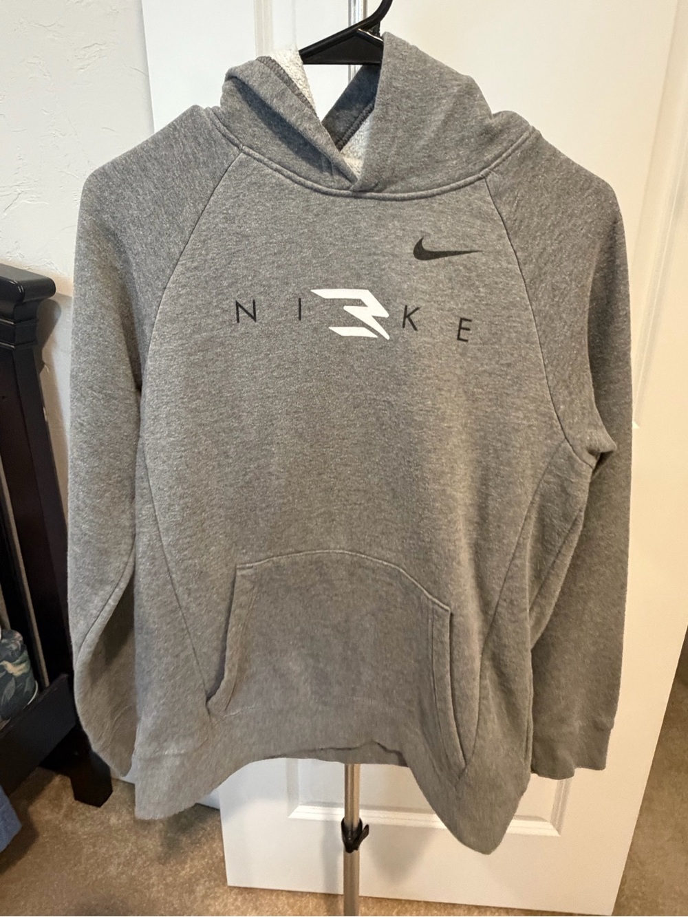Nike Grey Pullover Hoodie with Logo Graphic